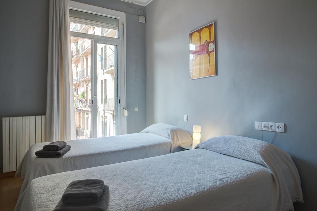 Luxury Central Apartment Barcelona Room photo